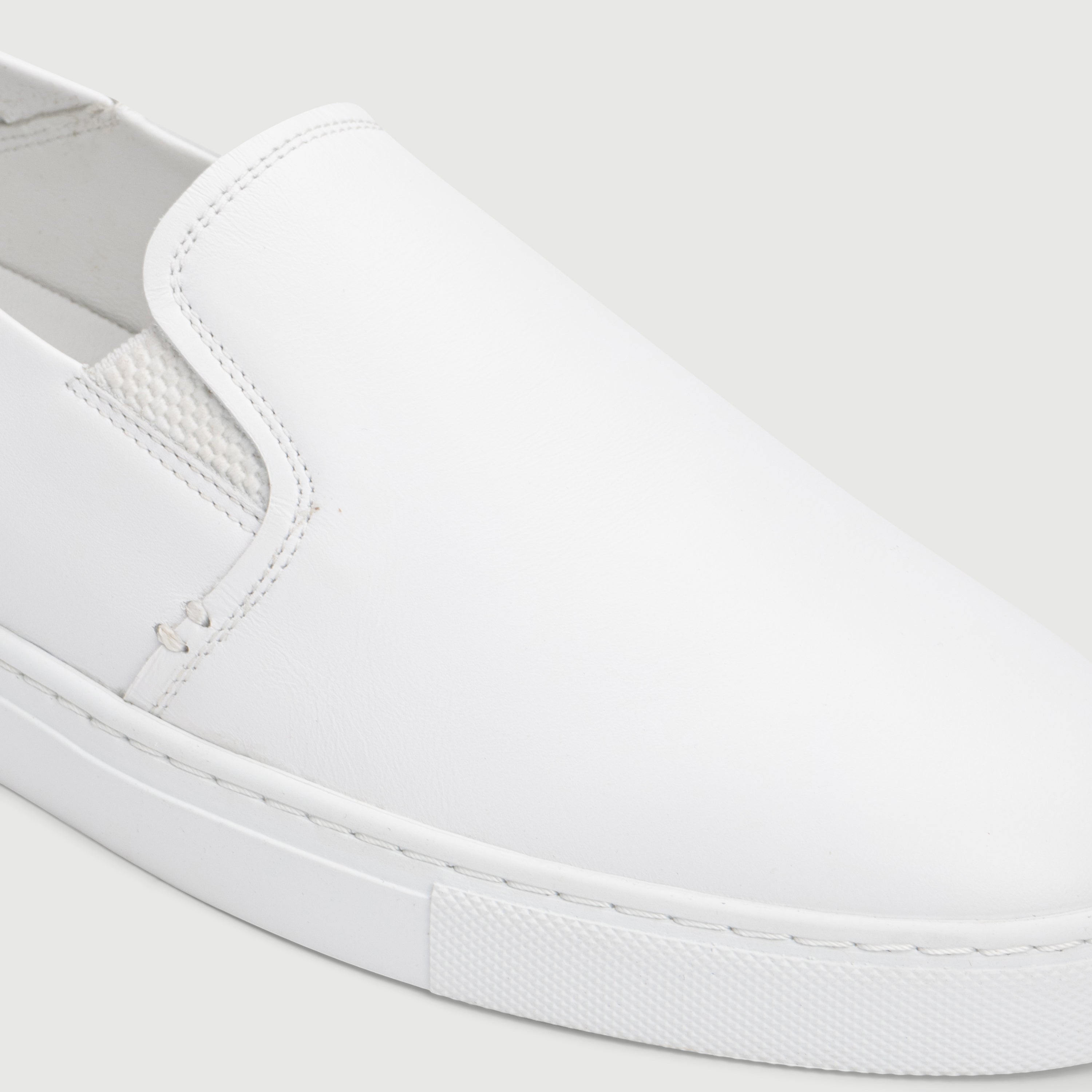 The Reign Slip On - Blanco