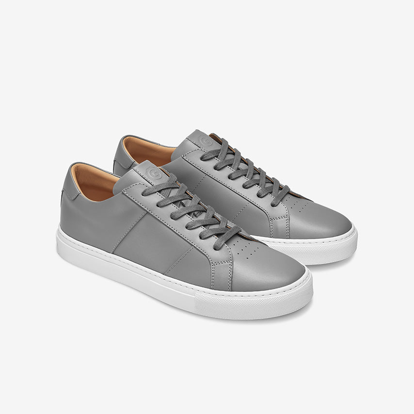 What is good to wear with grey sneakers? - Quora
